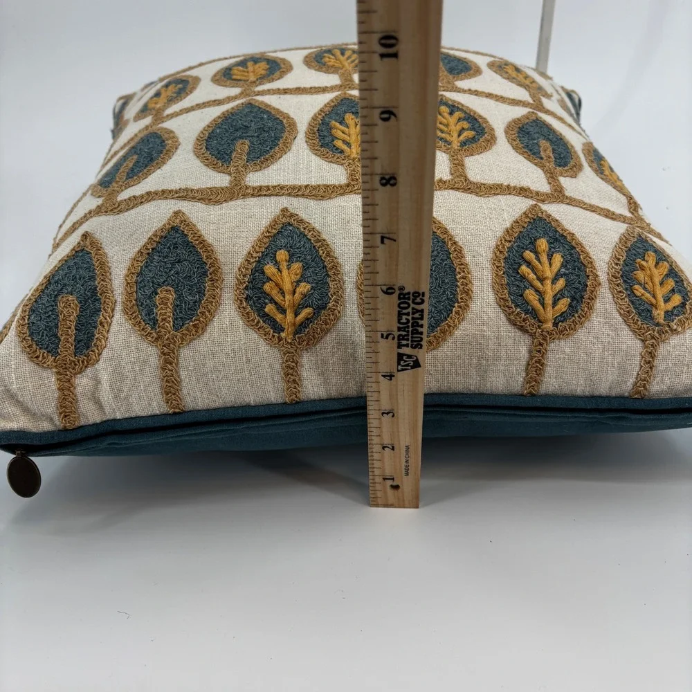 Pier 1 Throw Pillows‎ Unisex 16x16 Teal Cream Embroidered Leaf Set of 2